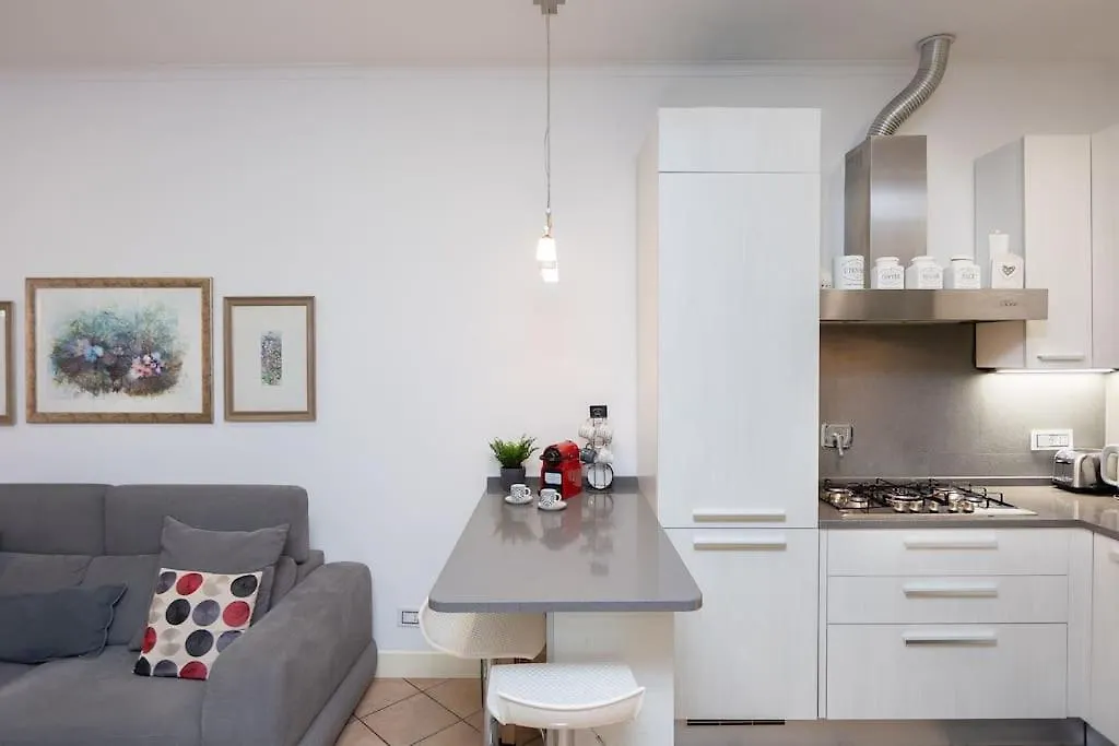Romeo Garden By Rental In Rome Apartment