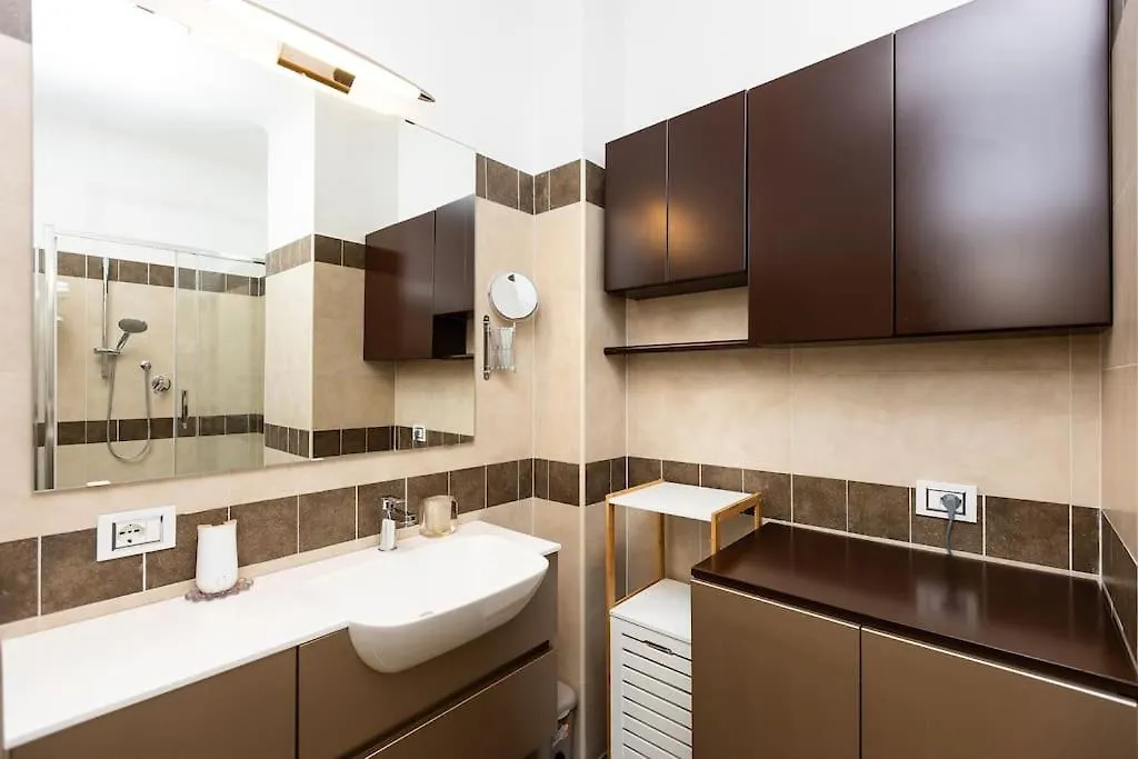 Apartment Romeo Garden By Rental In Rome