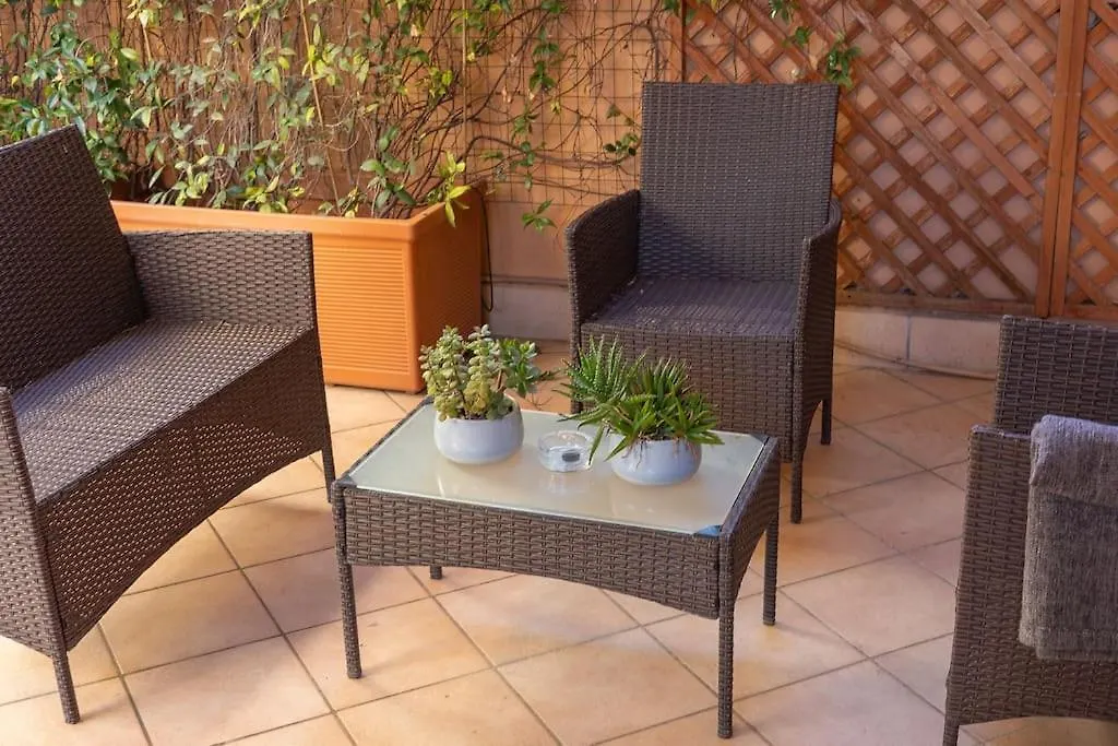 Apartment Romeo Garden By Rental In Rome