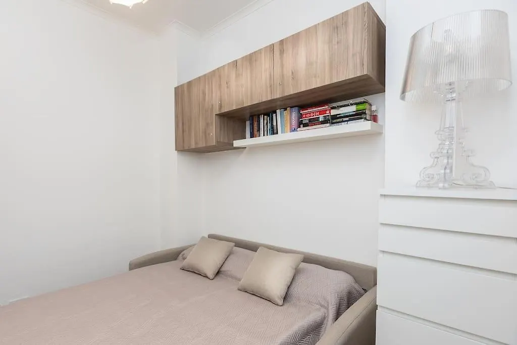 Appartamento Romeo Garden By Rental In Roma