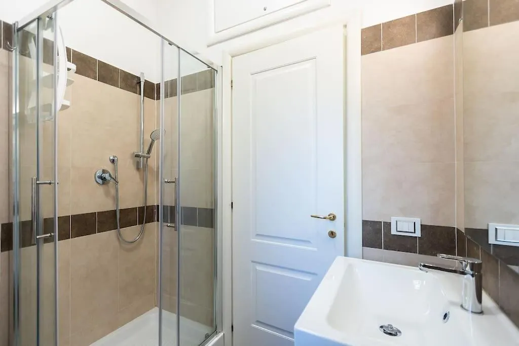 Appartamento Romeo Garden By Rental In Roma